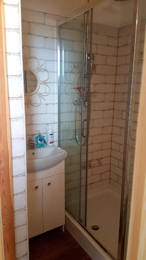Dziewanna Apartamento Brzeziniec Exterior foto