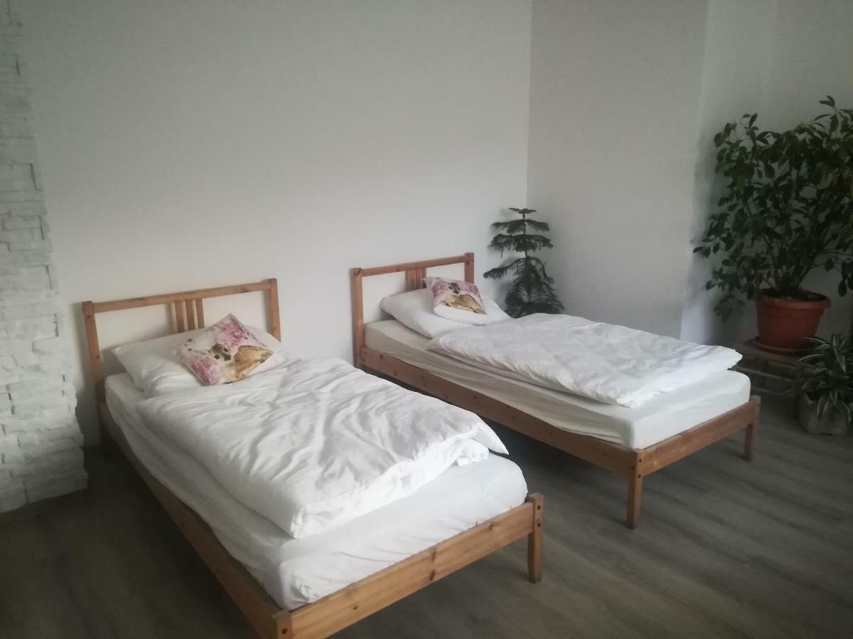 Dziewanna Apartamento Brzeziniec Exterior foto